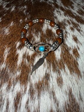 Turquoise Dreamcatcher Feather Beaded Bracelet - Brown & Turquoise
